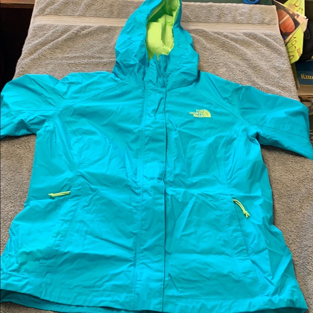 The North Face women’s Stinson rain jacket small